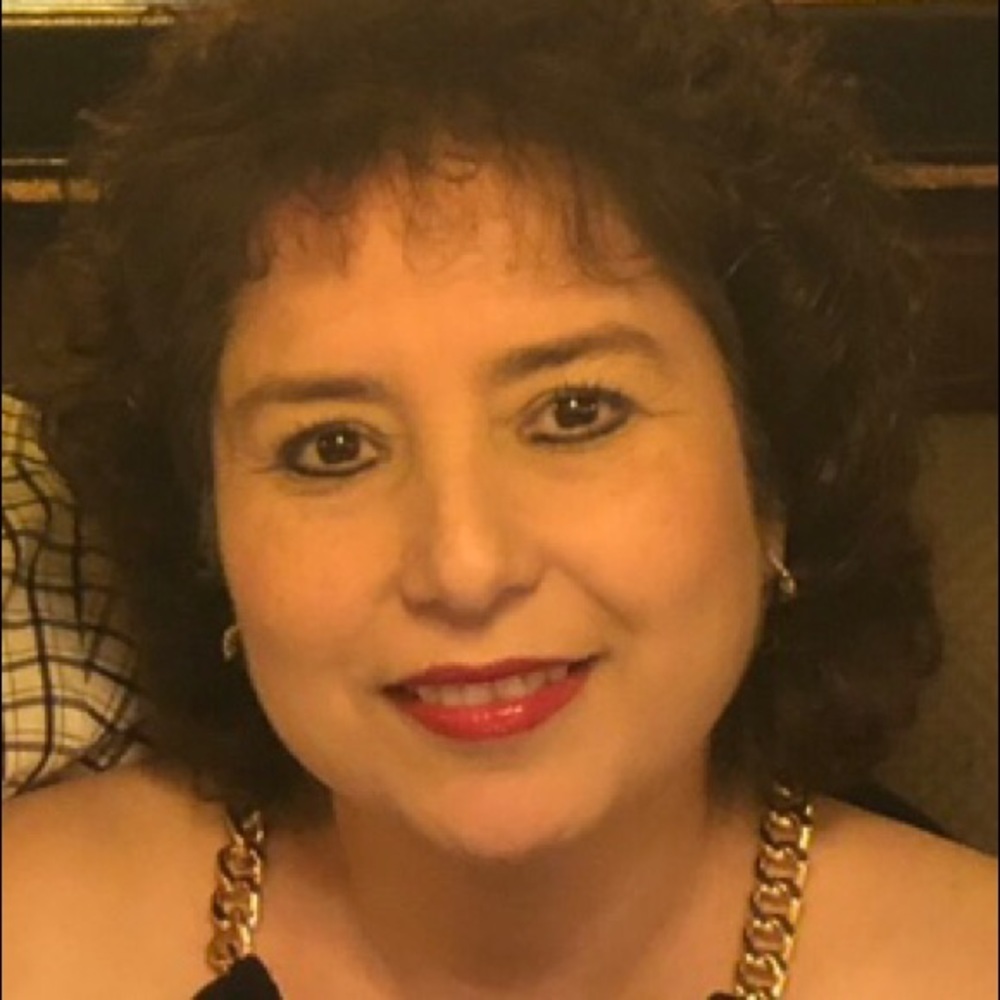 Meet your Posher, Corina